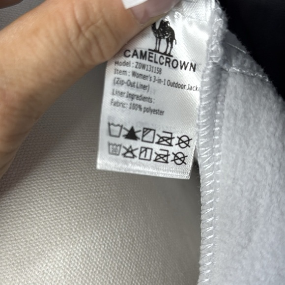 Camel Crown | White & Silver Waterproof Ski Jacket, Size S, NWT - Picture 7 of 14